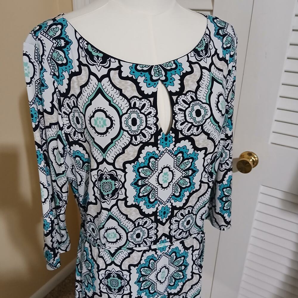 Liz Claiborne Large 5/8th-Sleeve Aqua/Black/White Geometric design Shift Dress